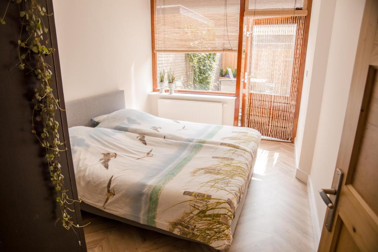 Beachhouse Anna, 1 Minute Walk To The Beach And Centre Of Katwijk, Free Private Parking Next To The House ! 카트베이크안제이 외부 사진
