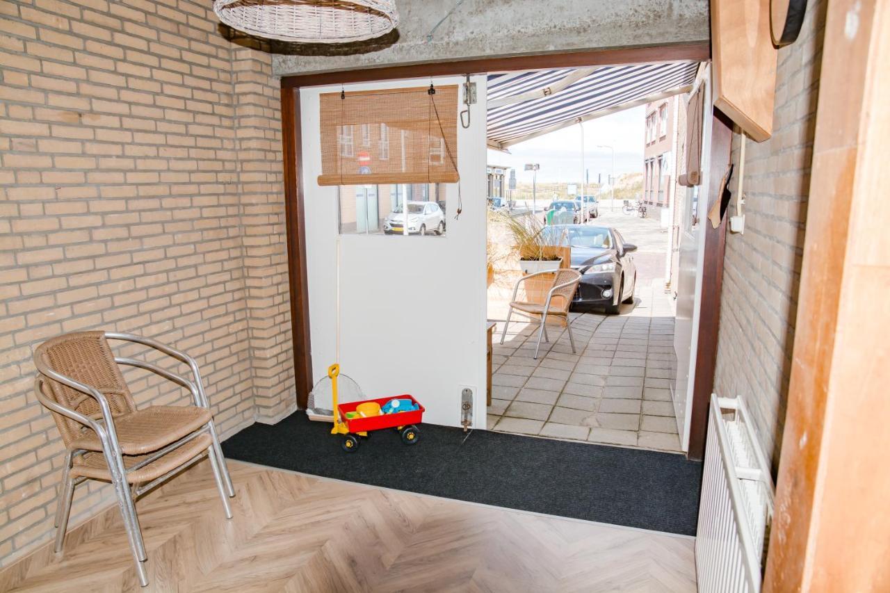 Beachhouse Anna, 1 Minute Walk To The Beach And Centre Of Katwijk, Free Private Parking Next To The House ! 카트베이크안제이 외부 사진