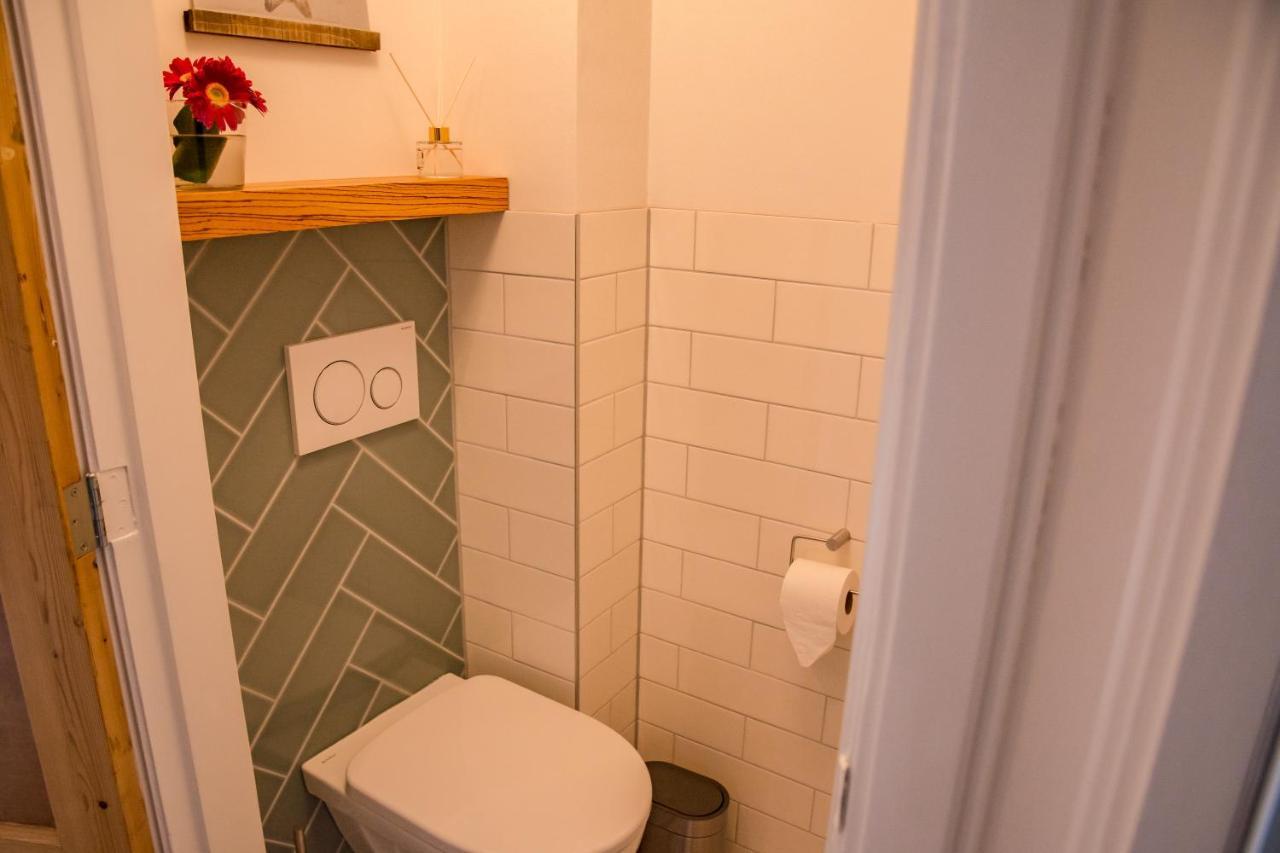 Beachhouse Anna, 1 Minute Walk To The Beach And Centre Of Katwijk, Free Private Parking Next To The House ! 카트베이크안제이 외부 사진
